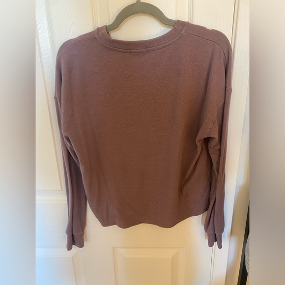 Beyond Yoga Smarten Up Pullover in Silverberry - Picture 3 of 5